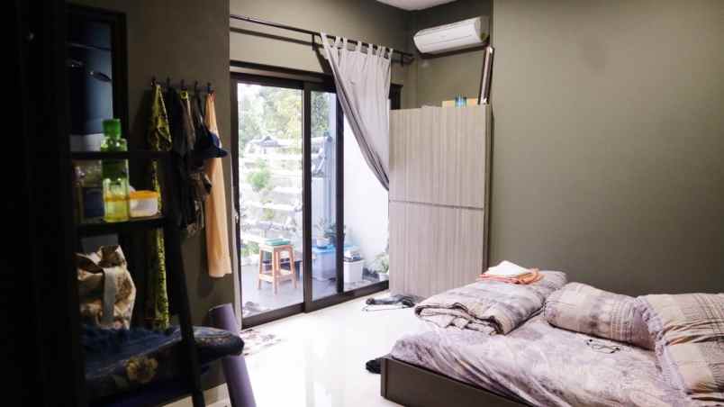 dijual rumah jl tawes bambu apus