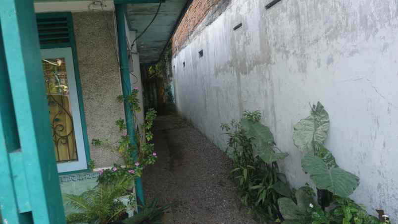 dijual rumah jl tlogo suryo