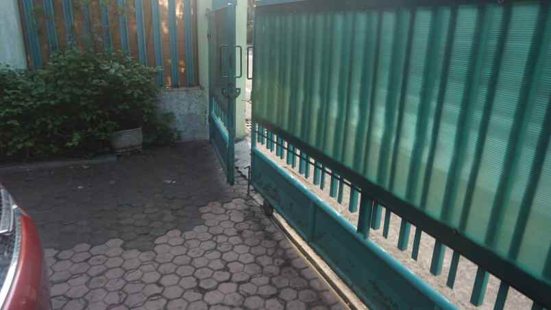 dijual rumah jl tlogo suryo