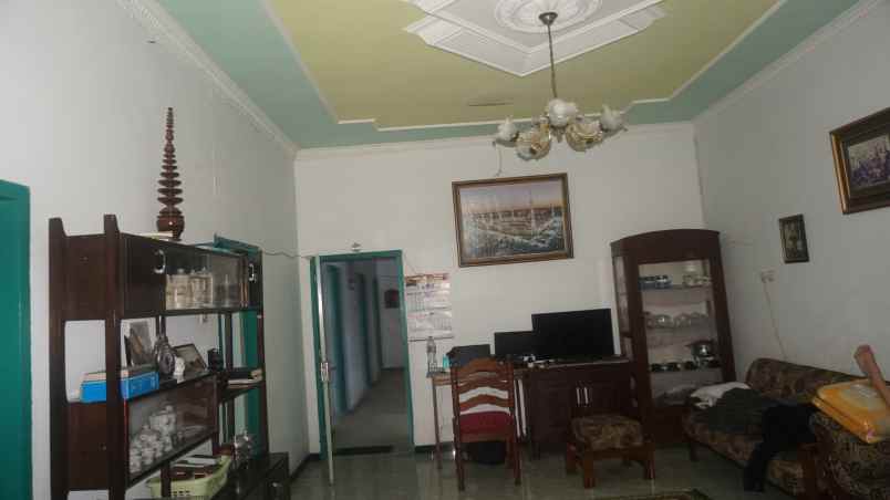 dijual rumah jl tlogo suryo