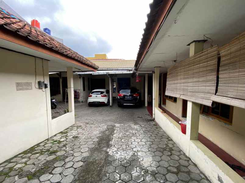 dijual rumah jl wonocatur gg manggis