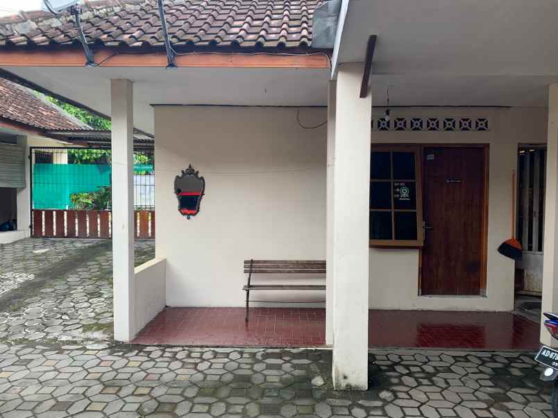 dijual rumah jl wonocatur gg manggis