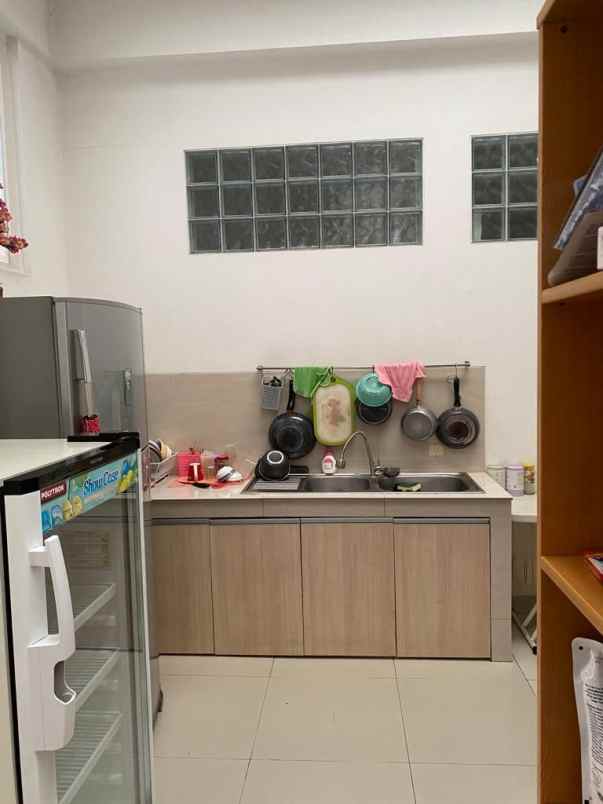 dijual rumah jln kayuputih tengah ii b