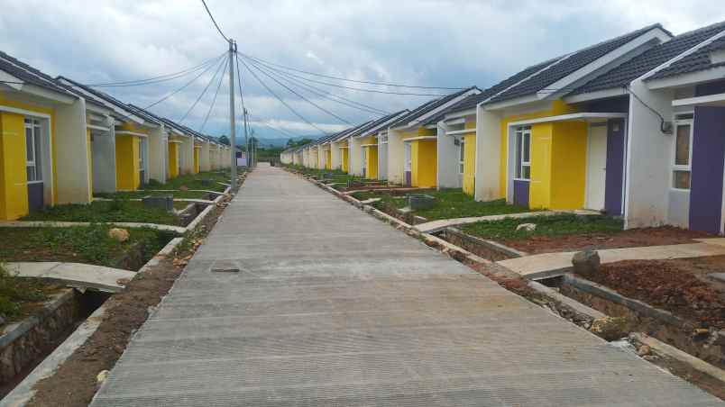 dijual rumah jln raya bojong klapa