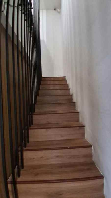 dijual rumah jln timaha grand duta city