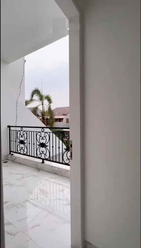 dijual rumah joglo