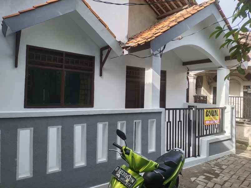 dijual rumah kampung kelapa cikokol