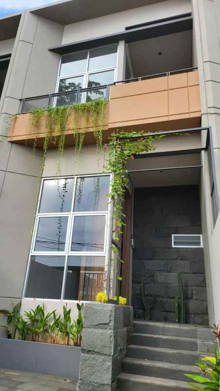 dijual rumah kavling dki meruya