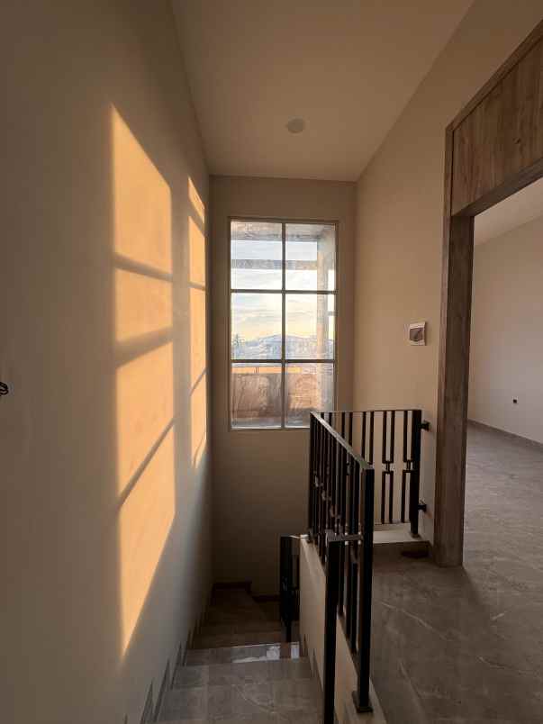 dijual rumah kavling dki meruya