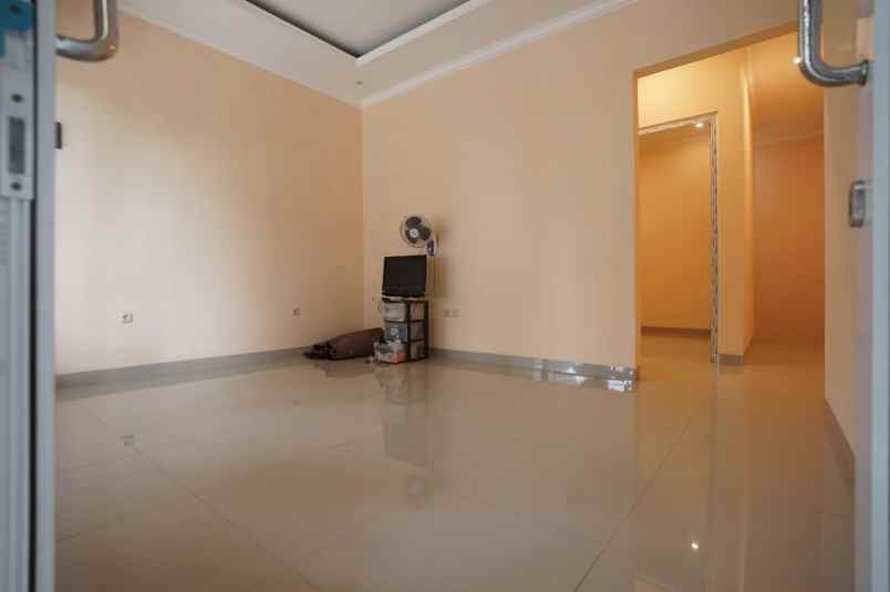 dijual rumah kelapa dua tangerang