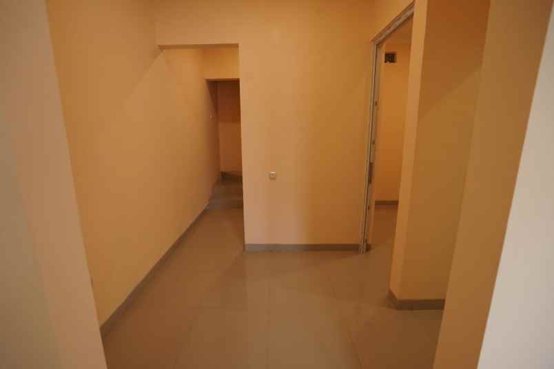 dijual rumah kelapa dua tangerang