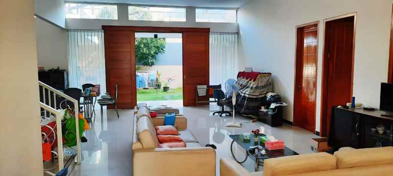 dijual rumah kertajaya indah tengah