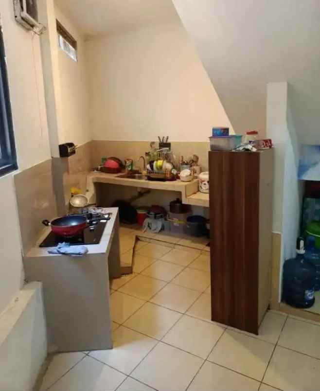 dijual rumah komp lembah cidahu