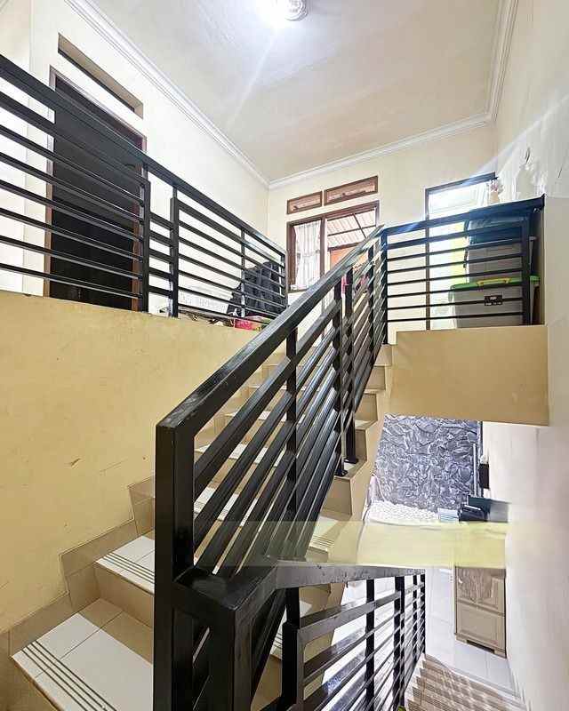 dijual rumah komplek billy moon duren sawit