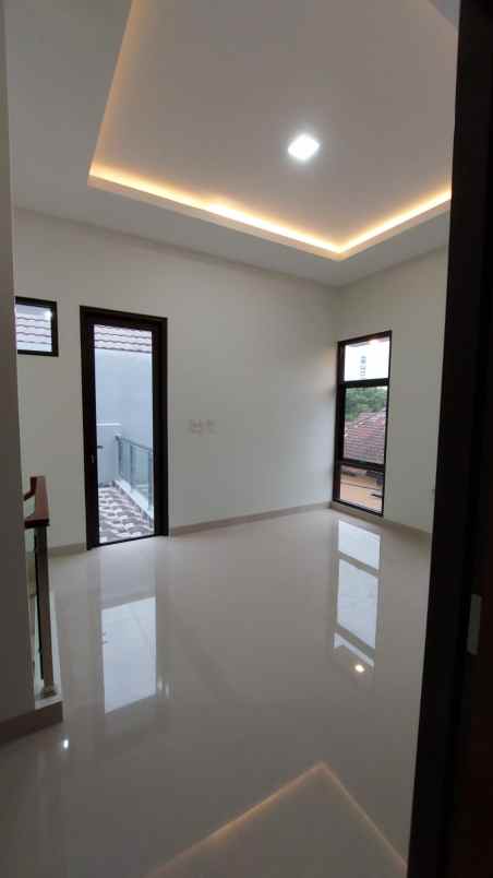 dijual rumah komplek bintara bekasi