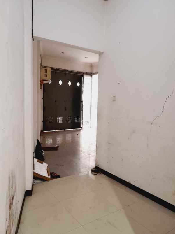 dijual rumah komplek mekarwangi jl