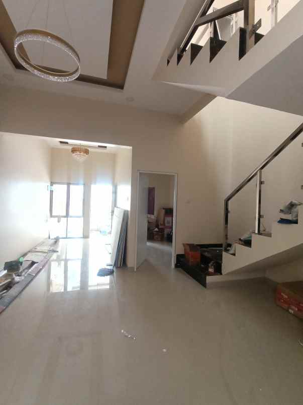 dijual rumah kota harapan indah bekasi