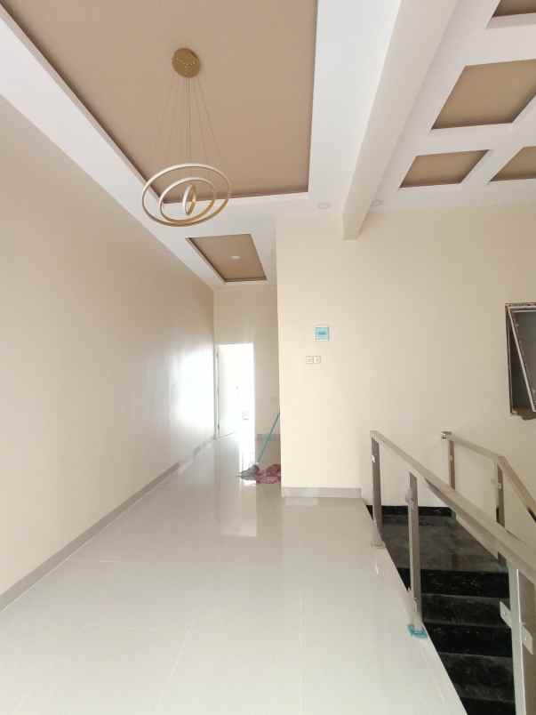 dijual rumah kota harapan indah bekasi