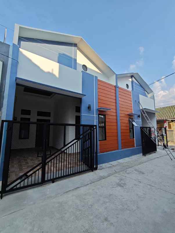 dijual rumah kota harapan indah bekasi