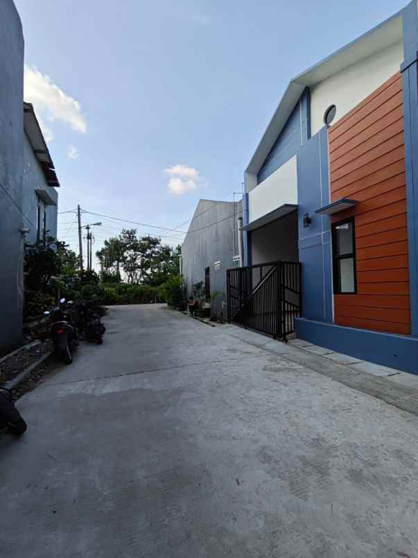 dijual rumah kota harapan indah bekasi