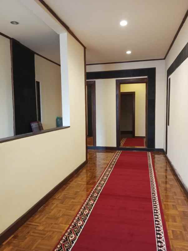 dijual rumah lebak bulus