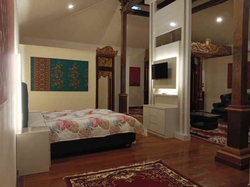 dijual rumah lebak bulus