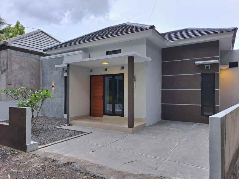 dijual rumah lemahdadi