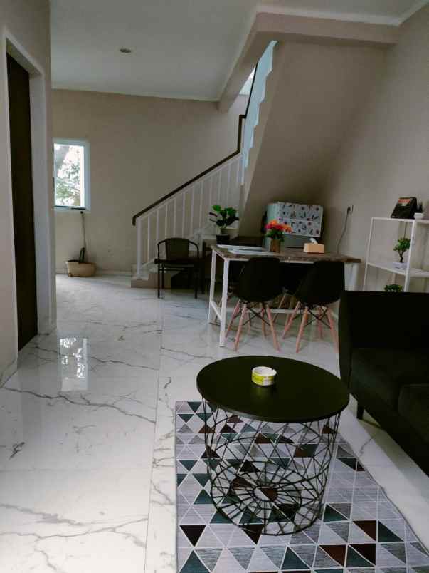 dijual rumah lembang