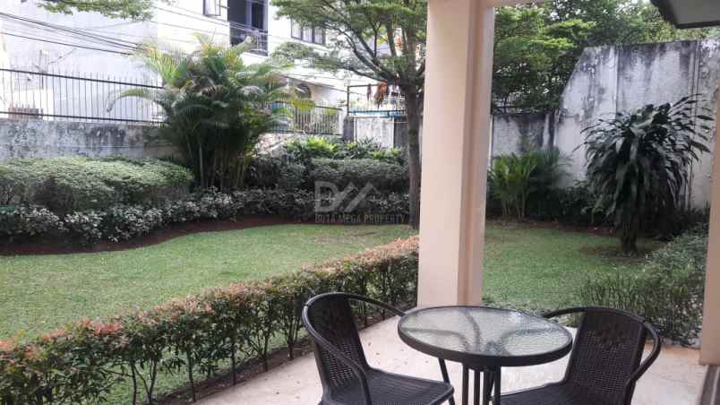 dijual rumah luas di kemang jakarta selatan