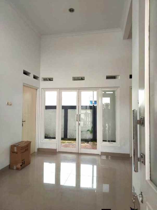 dijual rumah maguwoharjo depok sleman