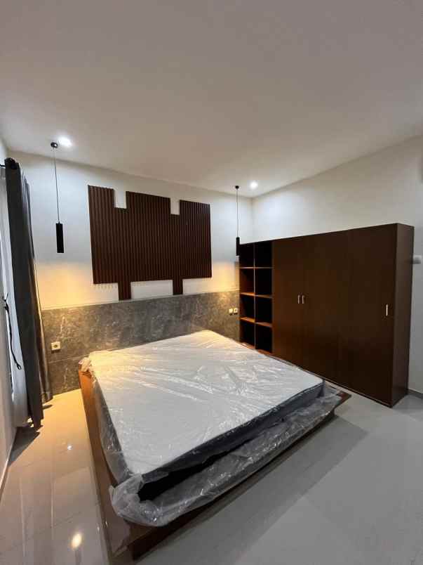 dijual rumah maguwoharjo depok sleman