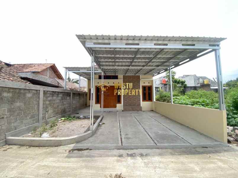 dijual rumah malikan sumberharjo
