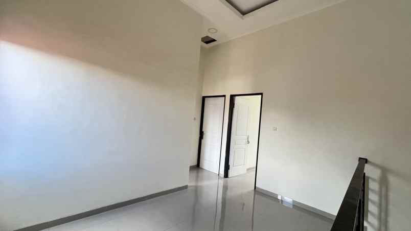 dijual rumah medokan ayu tambak