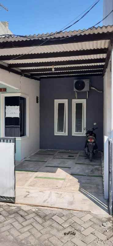 dijual rumah medokan rungkut