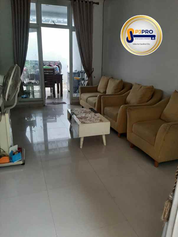 dijual rumah metland menteng