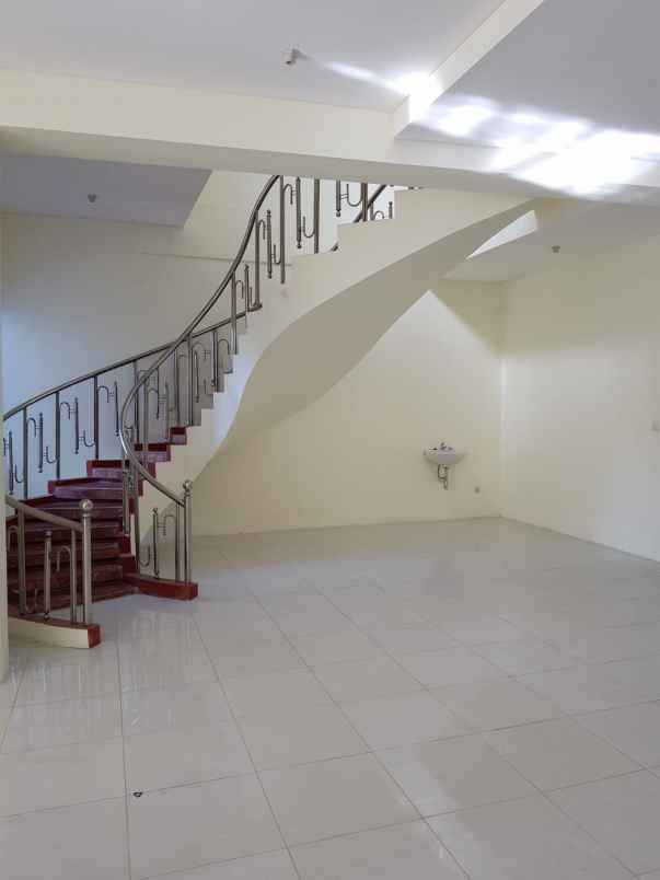 dijual rumah mojoarum