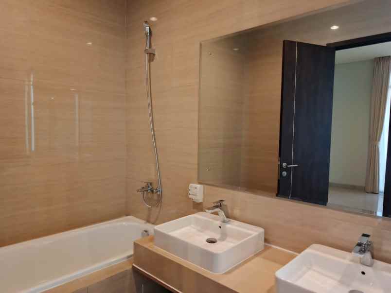 dijual rumah morizen residence