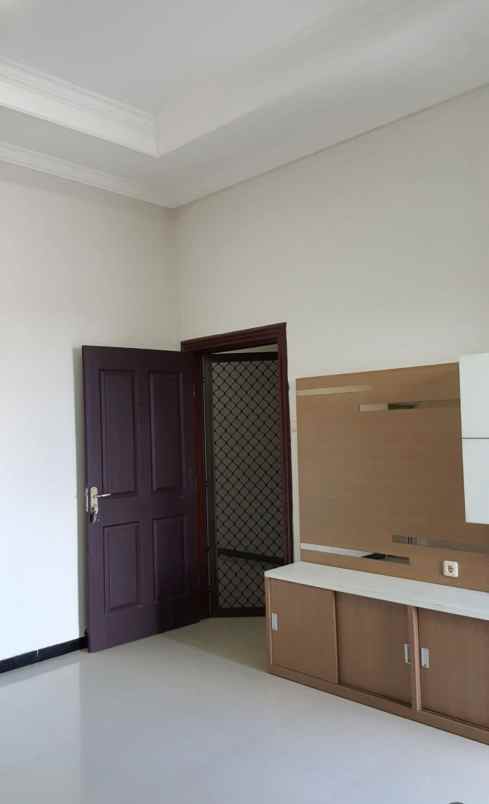 dijual rumah mulyosari surabaya