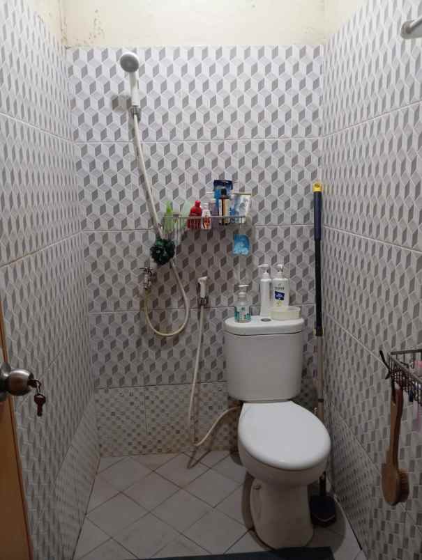 dijual rumah nuri bintaro