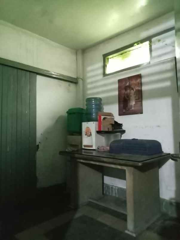 dijual rumah nyengseret