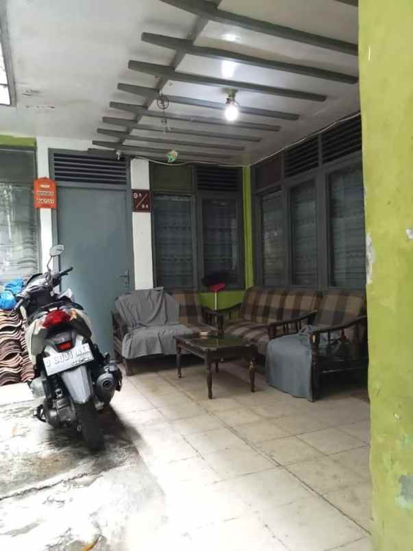 dijual rumah nyengseret