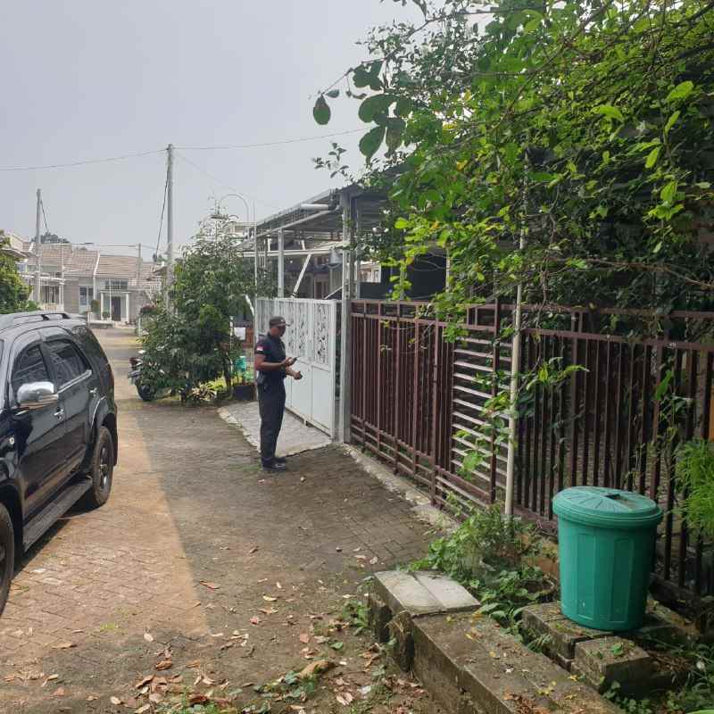 dijual rumah pacet mojokerto