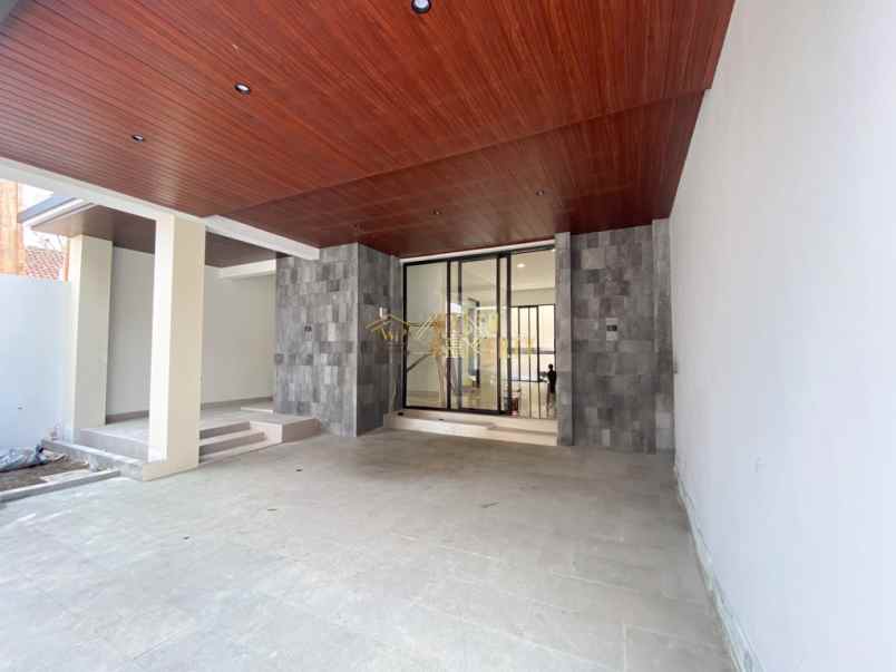 dijual rumah pandes panggungharjo kec