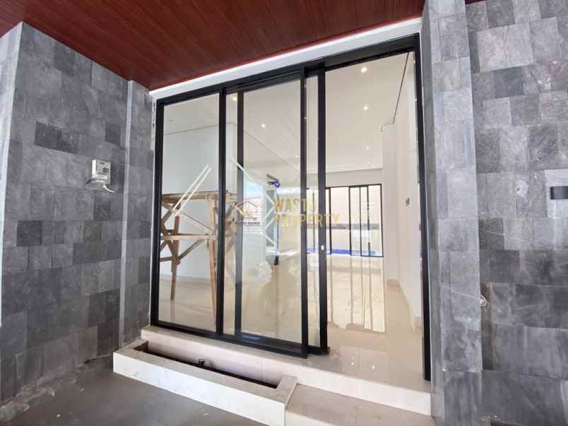 dijual rumah pandes panggungharjo kec