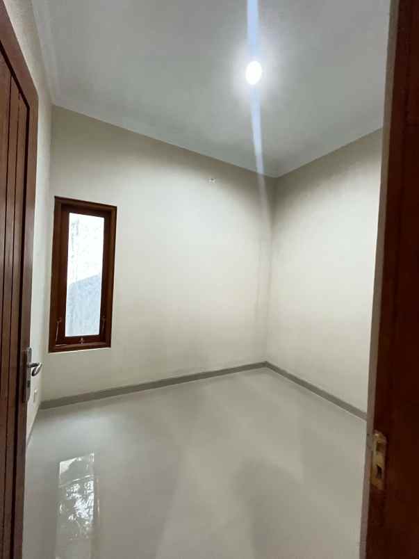 dijual rumah pandowoharjo