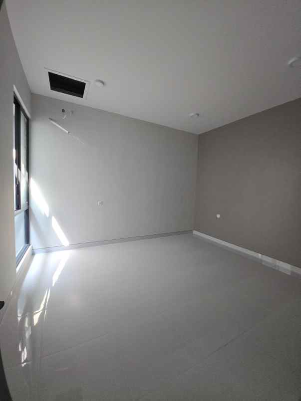 dijual rumah panjang jiwo