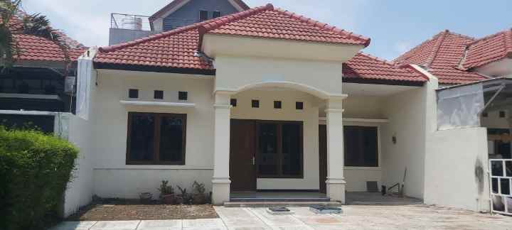 dijual rumah pantai mentari