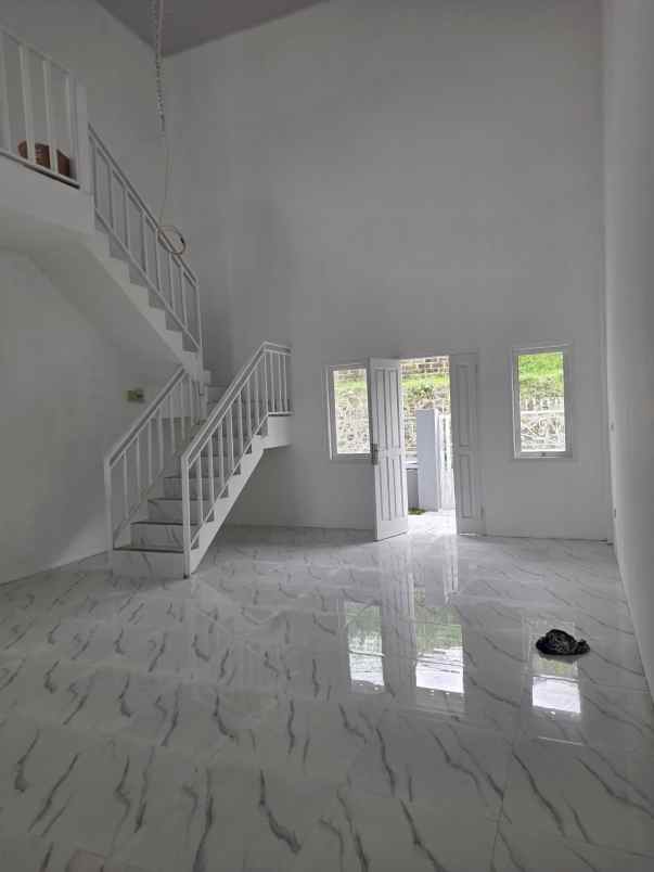 dijual rumah pasir gunung selatan
