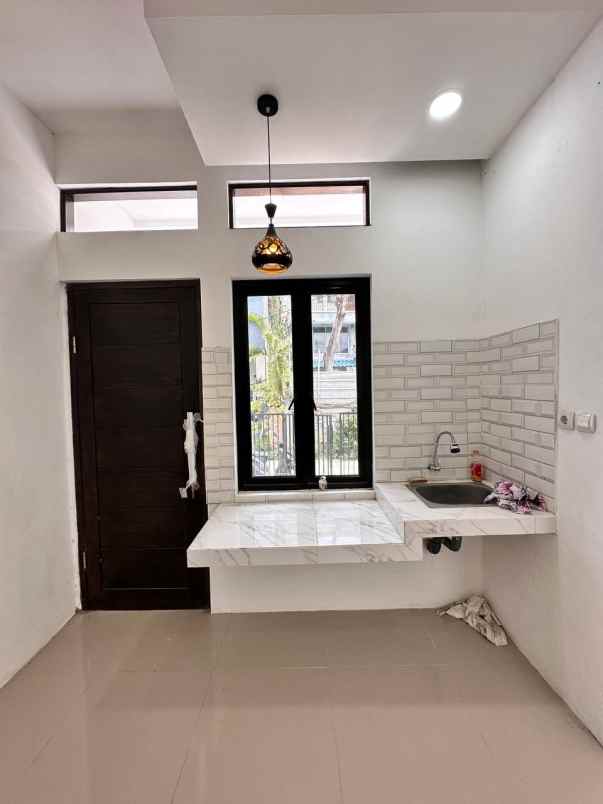 dijual rumah pekayon