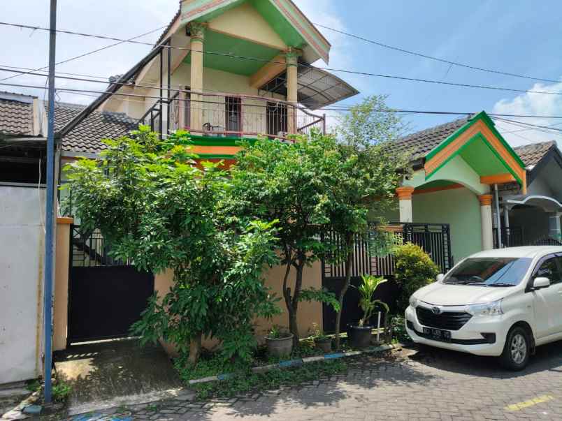 dijual rumah perum taman puspa sidoarjo